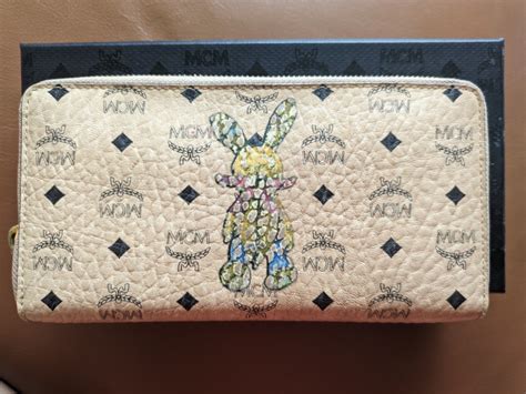 mcm wallet replica